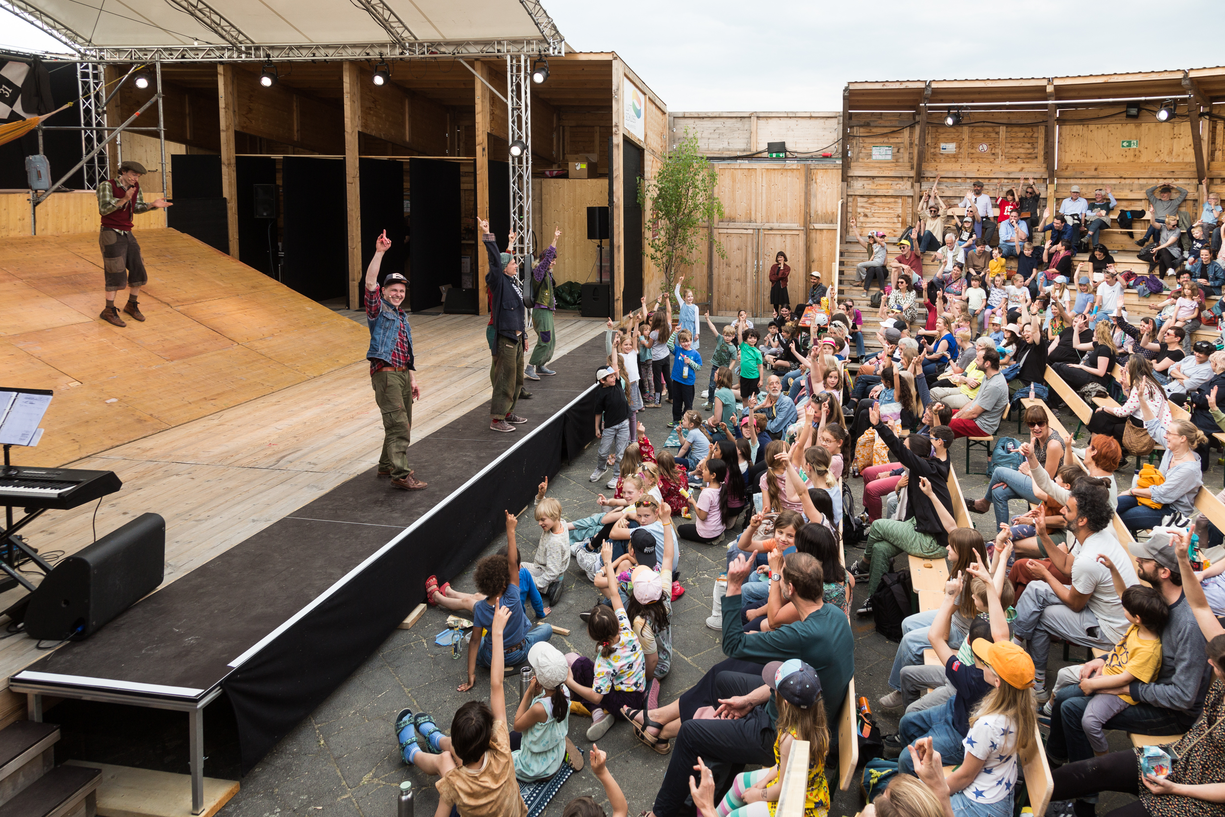 Das sind die ATZE Produktionen im Luftschloss